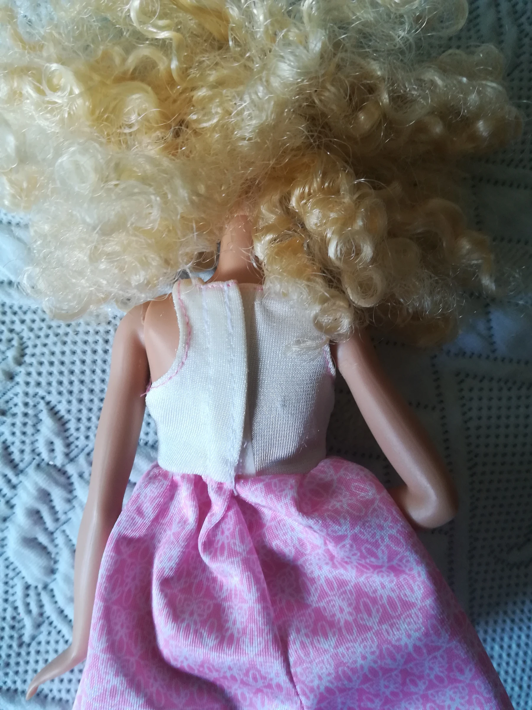 Barbie Fashionistas Powder Pink Doll (Ref. DGY57) from 2016 – photo 5